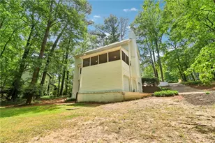 195 Wendy Hill Dr, Alpharetta, GA 30009 - Photo 28