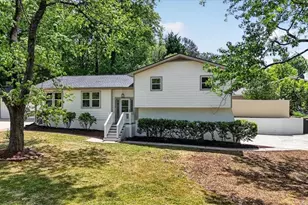 3070 Susan Ct, Marietta, GA 30066 - Photo 2