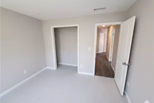 987 N Eugenia Pl NW, Atlanta, GA 30318 - Photo 18