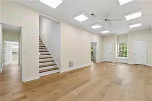 5395 Harbury Ln, Suwanee, GA 30024 - Photo 18