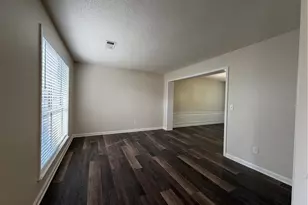 11800 Carriage Park Ln, Johns Creek, GA 30097 - Photo 8