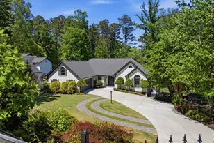 6422 Old Shadburn Ferry Rd, Buford, GA 30518 - Photo 18