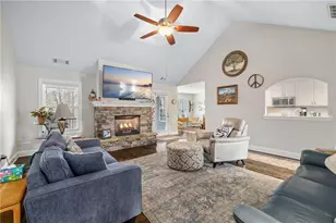 393 Linwood Dr, Demorest, GA 30535 - Photo 6