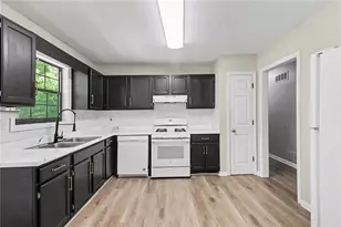 2271 Chestnut Pl, Lithia Springs, GA 30122 - Photo 12