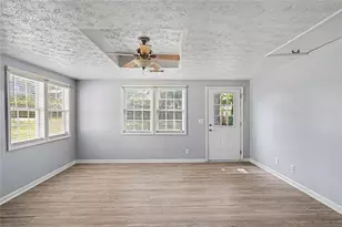1236 Woodbridge Dr NE, Conyers, GA 30012 - Photo 8