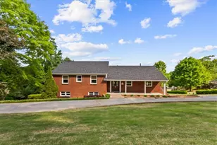 206 Victory Dr, Calhoun, GA 30701 - Photo 1