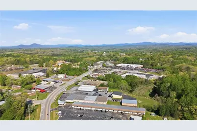 124 Clarkesville Plaza #STE A & B, Clarkesville, GA 30523 - Photo 32