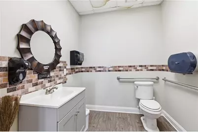 124 Clarkesville Plaza #STE A & B, Clarkesville, GA 30523 - Photo 22