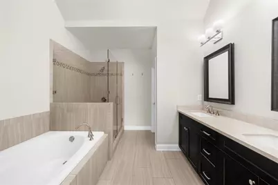 1097 Township Square, Alpharetta, GA 30022 - Photo 38