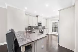 1097 Township Square, Alpharetta, GA 30022 - Photo 6