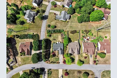 2130 Saint Thomas Way, Suwanee, GA 30024 - Photo 34
