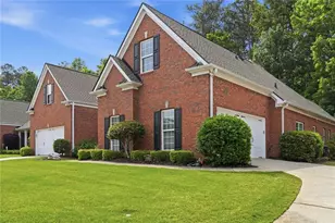 300 Lauren Ln, Woodstock, GA 30188 - Photo 2
