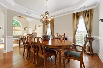 300 Lauren Lane, Woodstock, GA 30188 - Photo 8