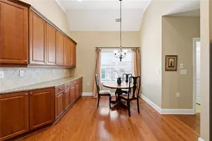 300 Lauren Ln, Woodstock, GA 30188 - Photo 12