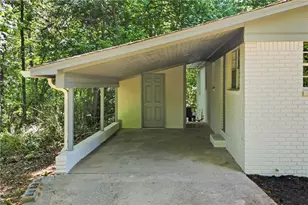 3842 Rhonda Ln, Gainesville, GA 30507 - Photo 4