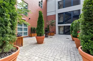 560 Dutch Valley Road NE, Atlanta, GA 30324 - Photo 38