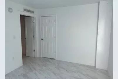 2870 Pharr Court South NW #305, Atlanta, GA 30305 - Photo 2
