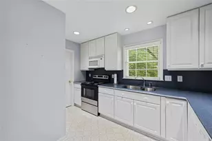 1319 Renee Dr SW, Lilburn, GA 30047 - Photo 4