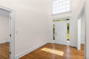 5941 Wilbanks Dr, Peachtree Corners, GA 30092 - Photo 6