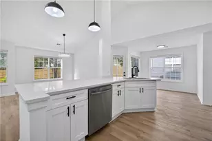 695 Chatham Park Dr, Lawrenceville, GA 30046 - Photo 14