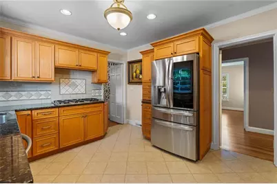 561 Peachtree Battle Avenue NW, Atlanta, GA 30305 - Photo 14