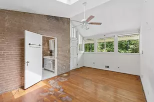 2001 Castleway Ln NE, Atlanta, GA 30345 - Photo 24