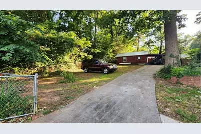 1611 Carlton Avenue, Stone Mountain, GA 30087 - Photo 24