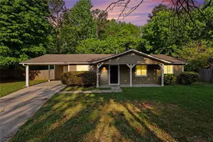 4905 Glenside Ct, Stone Mountain, GA 30088 - Photo 2