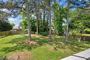 493 Greg Dr SW, Lilburn, GA 30047 - Photo 44