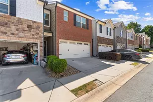 222 Bobbie Way, Woodstock, GA 30189 - Photo 2