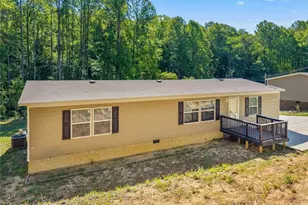 2261 Barnes Dr, Gainesville, GA 30507 - Photo 2