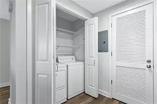 3338 Peachtree Rd NE, Atlanta, GA 30326 - Photo 20