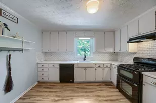 1504 Mill Creek Ct SW, Marietta, GA 30008 - Photo 14