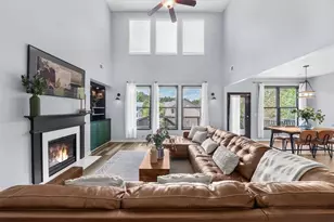 960 Upland Ct, Sugar Hill, GA 30518 - Photo 4
