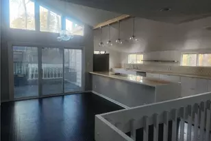 3316 Sweetwater Dr, Lawrenceville, GA 30044 - Photo 10
