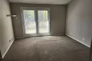 3316 Sweetwater Dr, Lawrenceville, GA 30044 - Photo 14