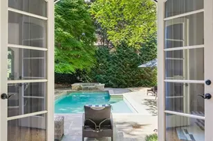 82 Blackland Rd NW, Atlanta, GA 30342 - Photo 8