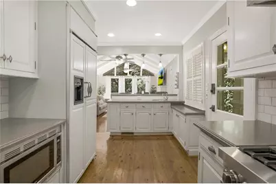 3902 Peachtree Dunwoody Road NE, Atlanta, GA 30342 - Photo 14