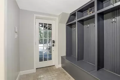 3902 Peachtree Dunwoody Road NE, Atlanta, GA 30342 - Photo 22