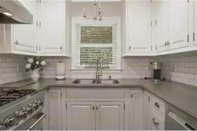 3902 Peachtree Dunwoody Road NE, Atlanta, GA 30342 - Photo 12