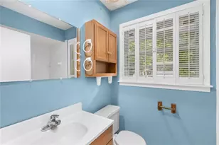 1569 Bubbling Creek Rd NE, Brookhaven, GA 30319 - Photo 8
