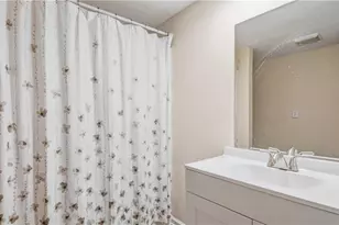3950 Lookout Point Dr, Marietta, GA 30066 - Photo 14