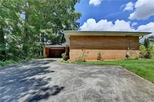 2826 Marlin Dr, Atlanta, GA 30341 - Photo 2