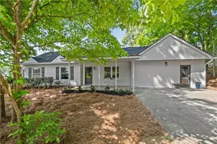 213 Colemans Bluff Dr, Woodstock, GA 30188 - Photo 4