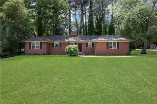1421 Nerine Cir, Dunwoody, GA 30338 - Photo 6
