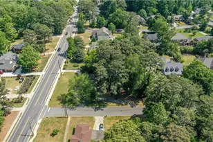 1421 Nerine Cir, Dunwoody, GA 30338 - Photo 36