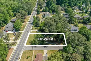 1421 Nerine Cir, Dunwoody, GA 30338 - Photo 4