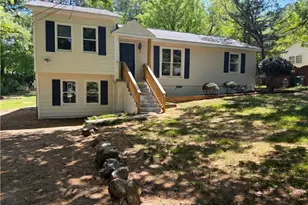 2043 White Oak Circle NW, Kennesaw, GA 30144 - Photo 2