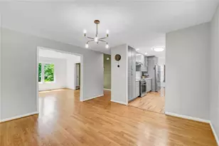 5080 Nesbit Ferry Ln, Sandy Springs, GA 30350 - Photo 10