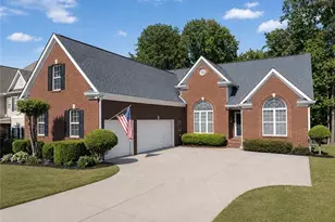 4413 Austin Hills Dr, Suwanee, GA 30024 - Photo 2